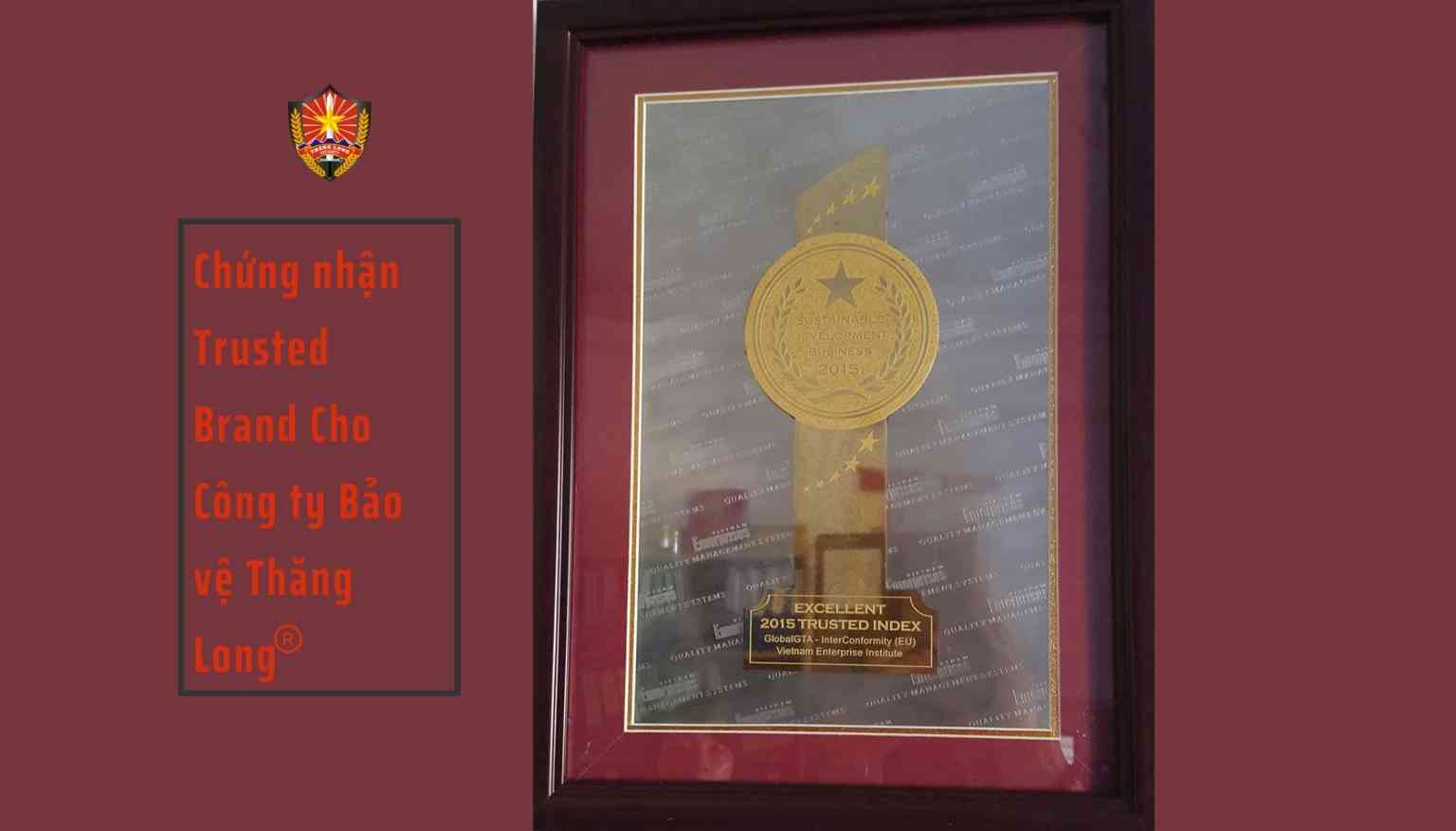 bao-ve-thang-long-nhan-bang-khen